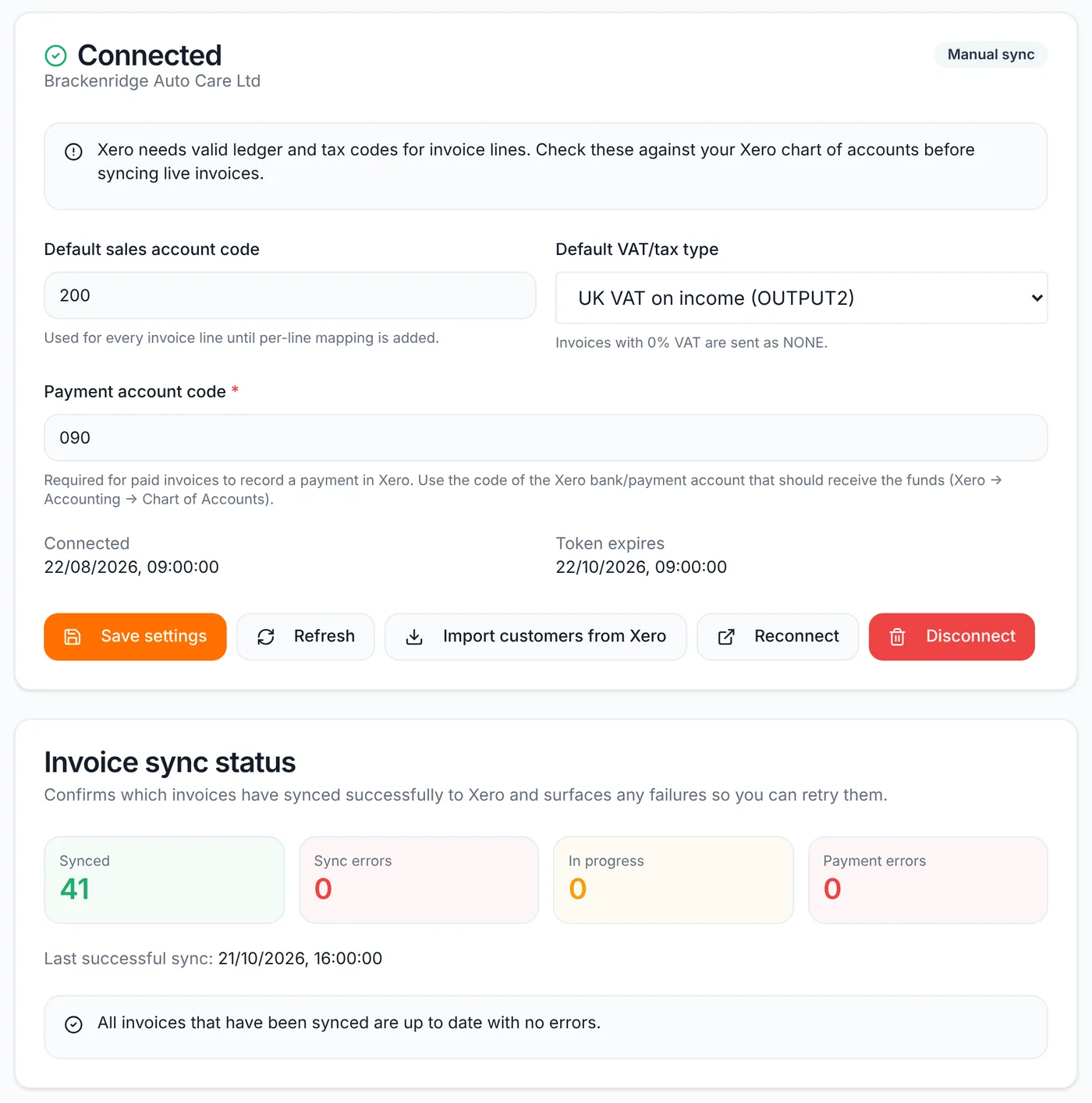 Mechanics Hub Xero settings showing a connected organisation, the default sales account code, UK VAT on income as the default tax type, the payment account code, and an invoice sync status panel with 41 synced and no errors